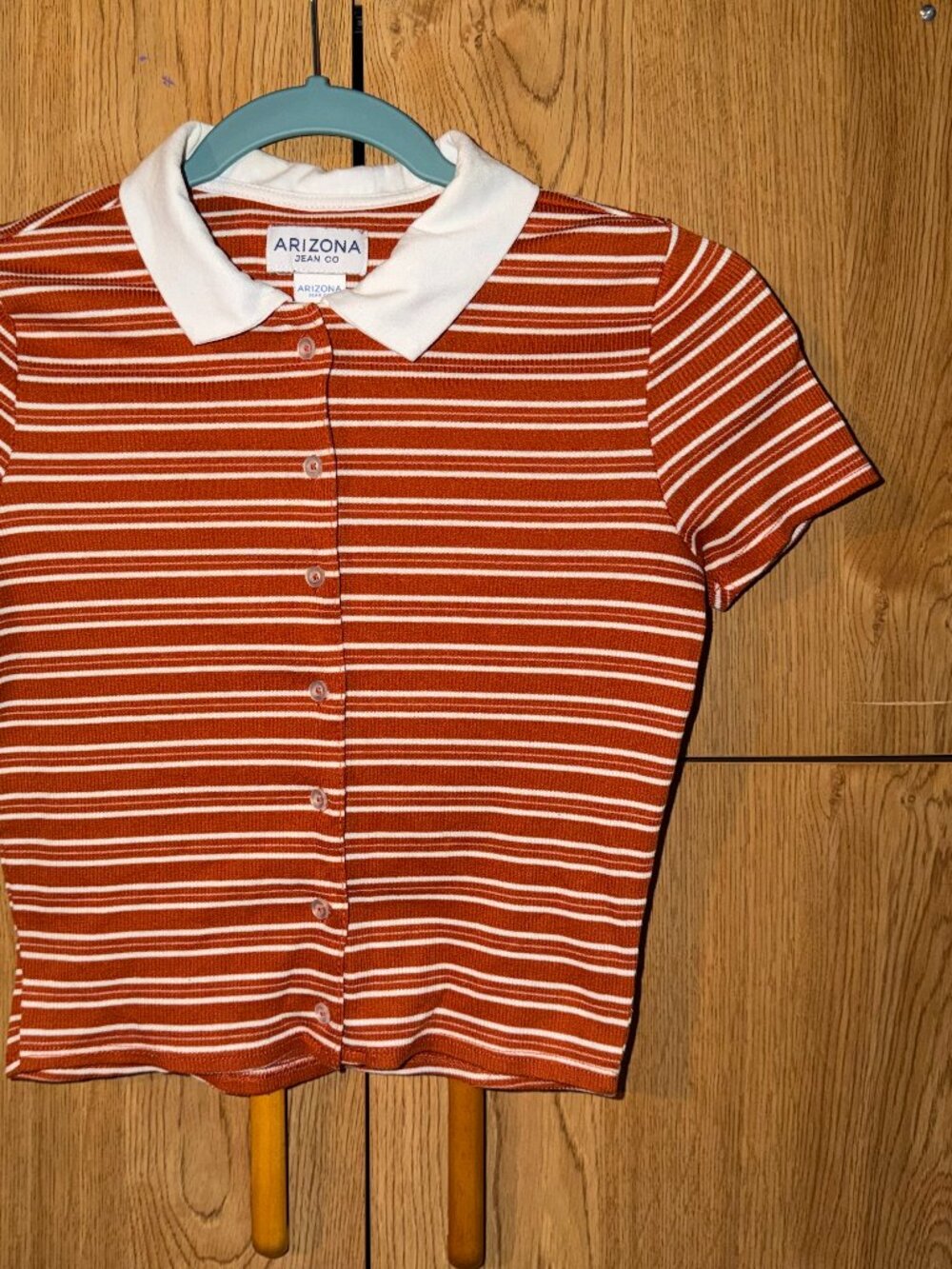 arizona jean co collared crop top